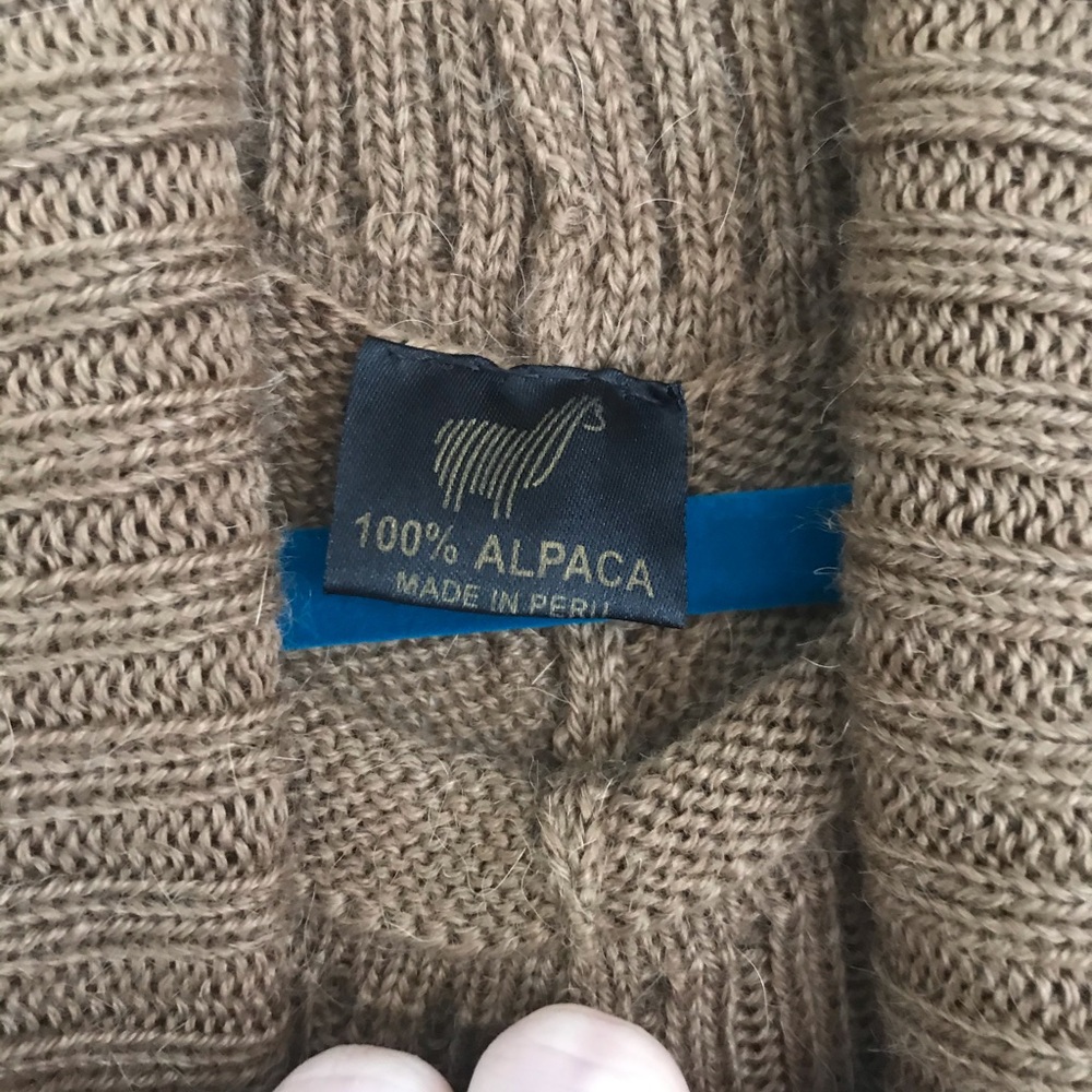 NWOT 100% Alpaca Wool Shawl - Picture 4 of 7